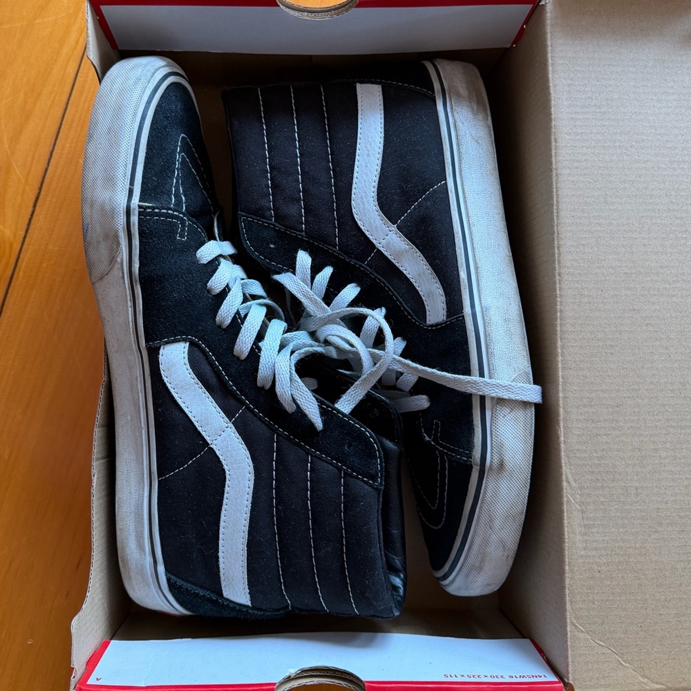 Men’s Vans High Tops Sneakers